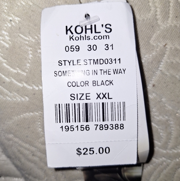 A Star Wars Grogu long sleeve men's 2xl t-shirt.  Features "This is the way" NWT - Picture 4 of 8